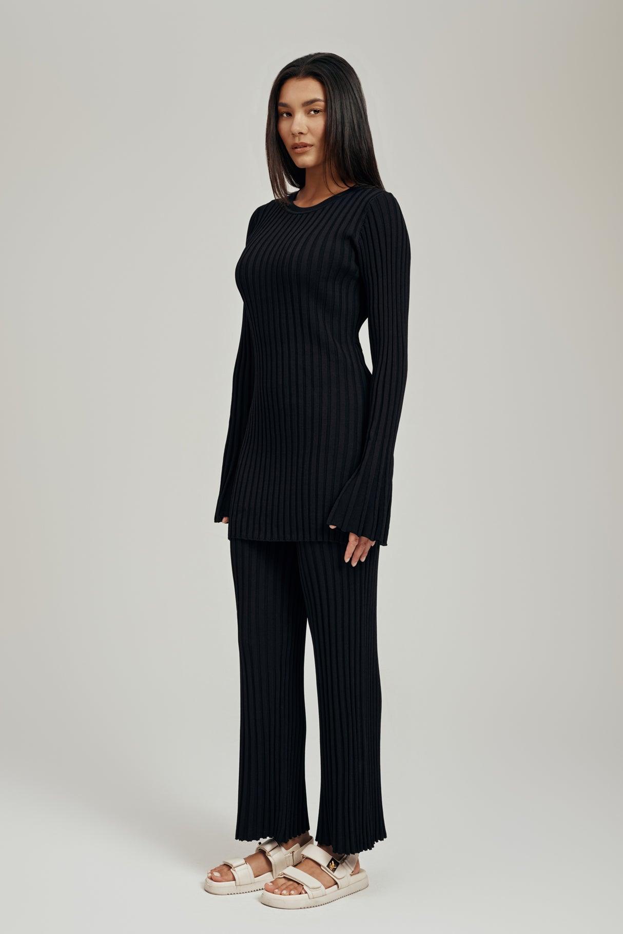 Luna Ribbed Knit Slit Top